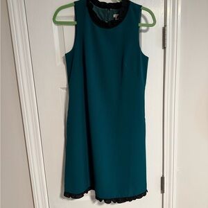Holiday fit! J.Crew Factory Emerald Green Dress w/ Ruffle Neck and Hem, pockets
